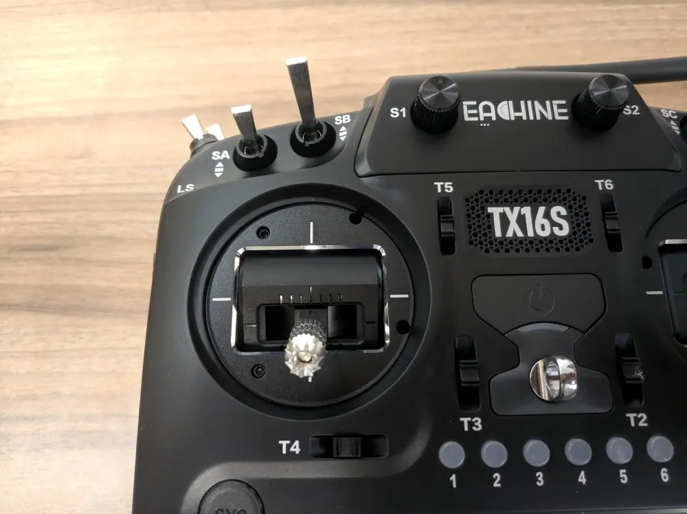 レビュー：Eachine TX16S マルチプロトコル送信機