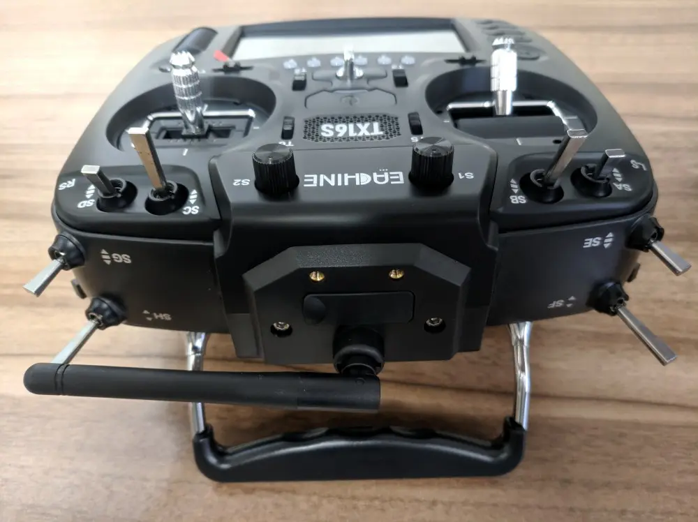 レビュー：Eachine TX16S マルチプロトコル送信機