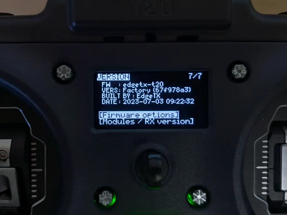 ドローンT-20S V2 コンパクトラジコン送信機 レビュー：Jumper T-20S 送信機