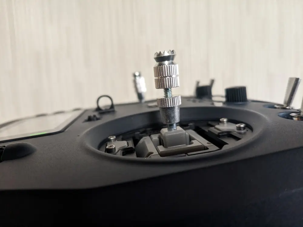 Jumper T14 送信機 ELRS と RadioMaster 受信機付属 レビュー：Jumper T14 送信機 ExpressLRS 技適アリ