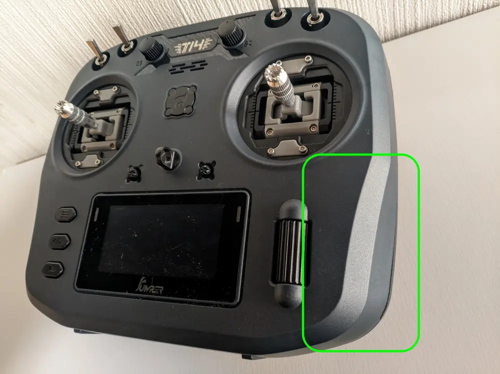 レビュー：Jumper T14 送信機 ExpressLRS 技適アリ